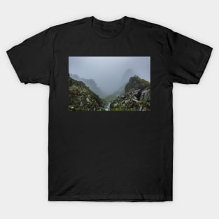 Misty mountains T-Shirt